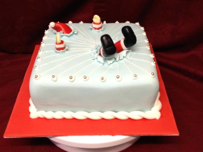 Baking Christmas Cakes Within Your House Could be a Fun