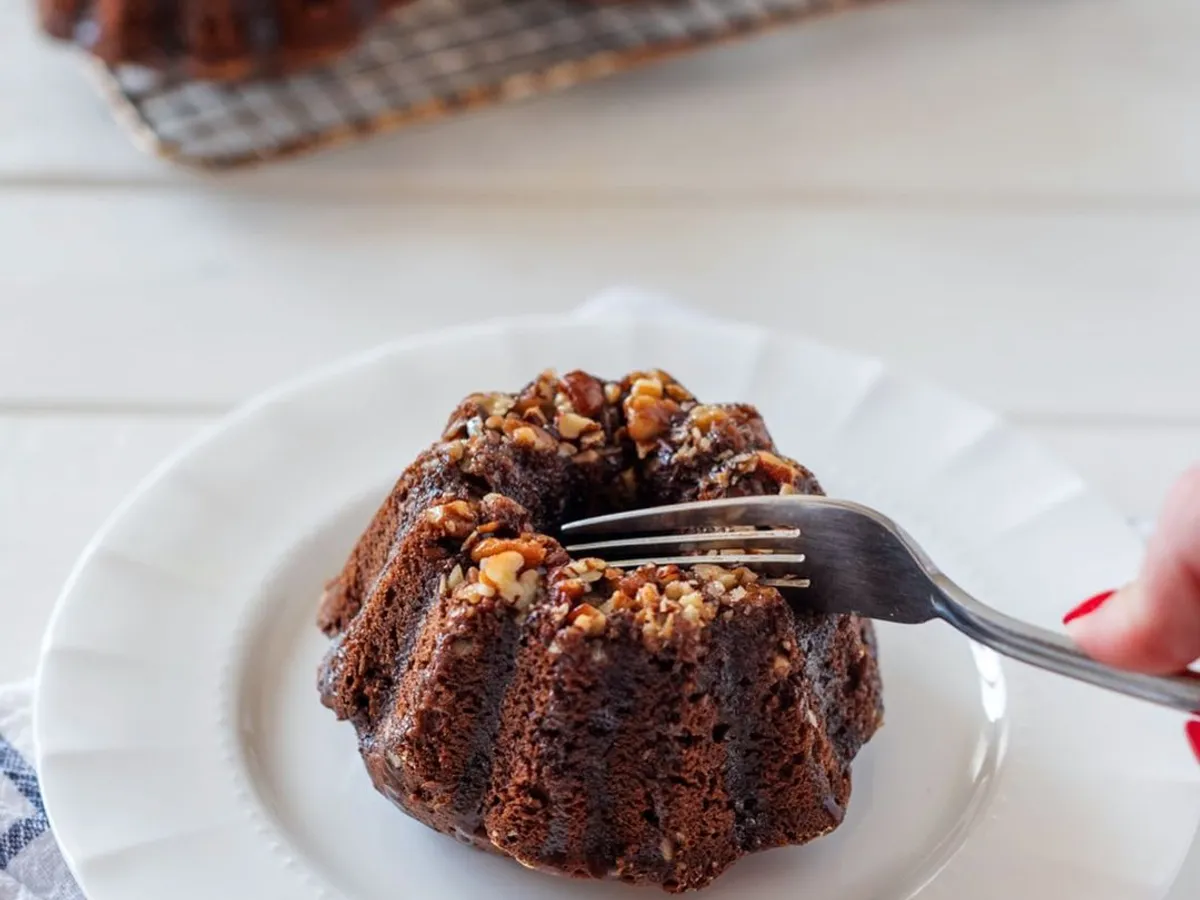 Some Useful Tips & Tricks to Enjoy a Rum Cake at Home