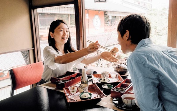 Romantic Nights Out: 7 Restaurants with a View for Couples in Singapore